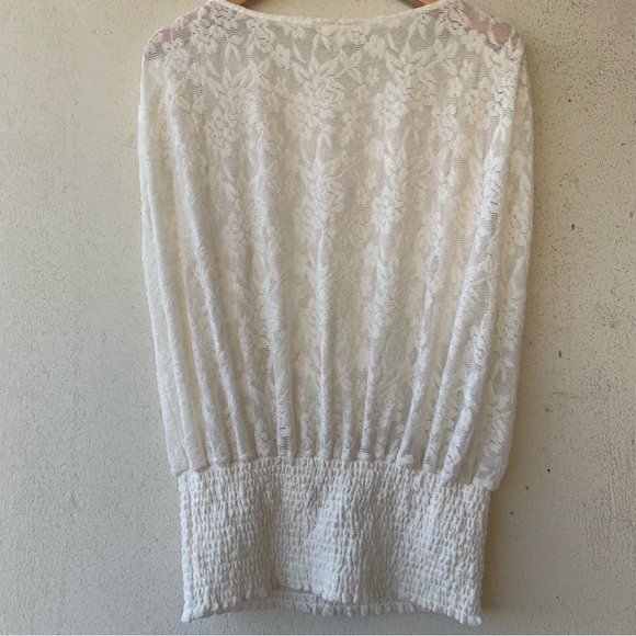 Anthropologie light textured top - Picture 5 of 11